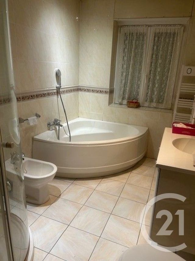 maison à vendre - 11 pièces - 213.0 m2 - YUTZ - 57 - LORRAINE - Century 21 Gestion Et Patrimoine